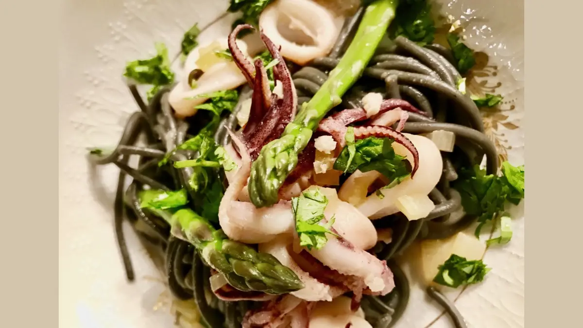 Squid Ink Pasta With Squid And Wine