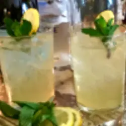 Bridal Lemonade Cocktail - Top Event Planner Secret