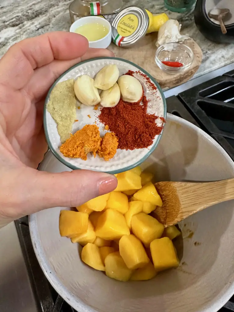 Easy Sweet and Sour Mango Sauce Ingredients