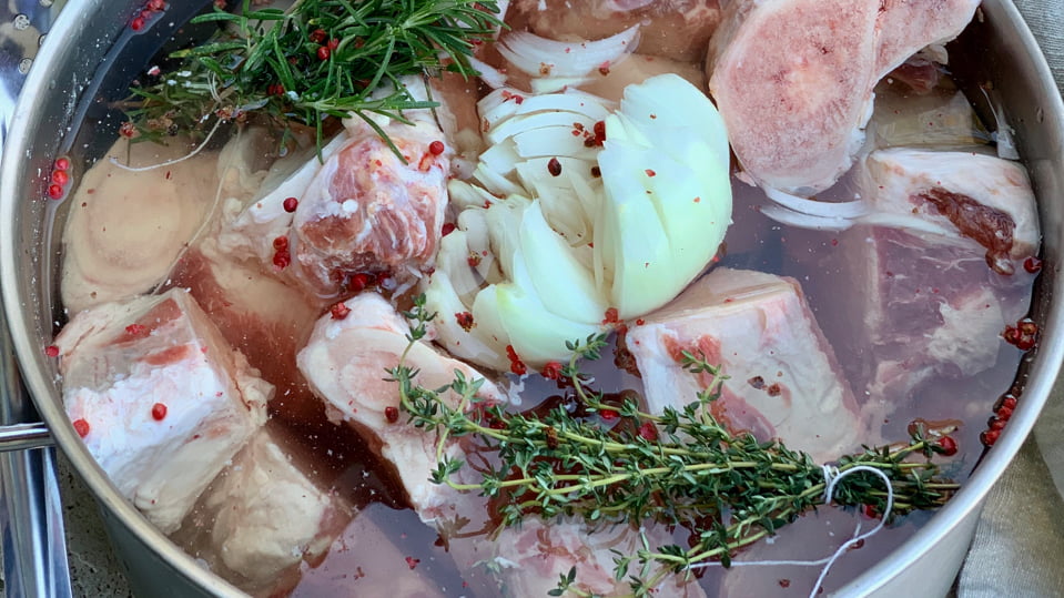 Healthiest Homemade Bone Broth