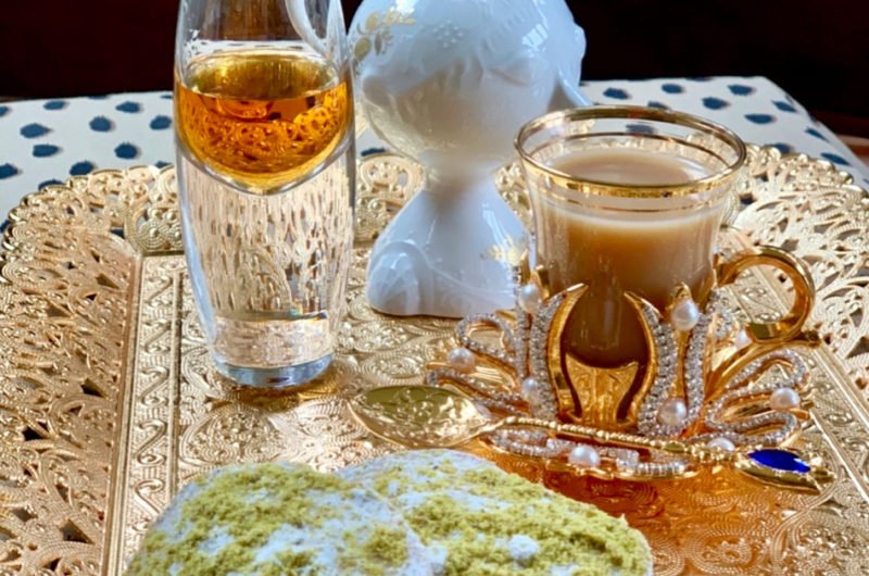 Bourbon Chai Tea Latte Cocktail Whisk & Dine