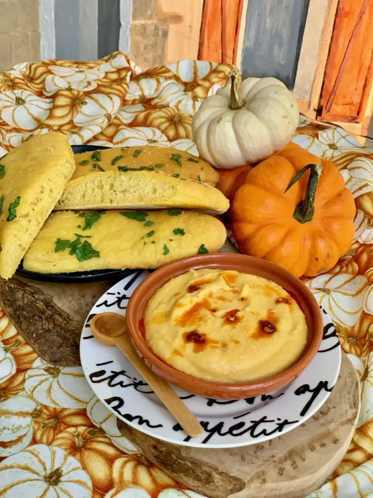 Pumpkin Pita and Pumpkin Hummus