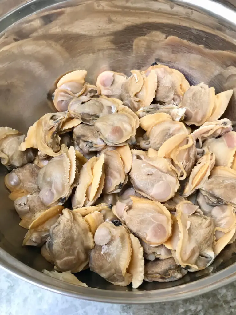 cooked clams