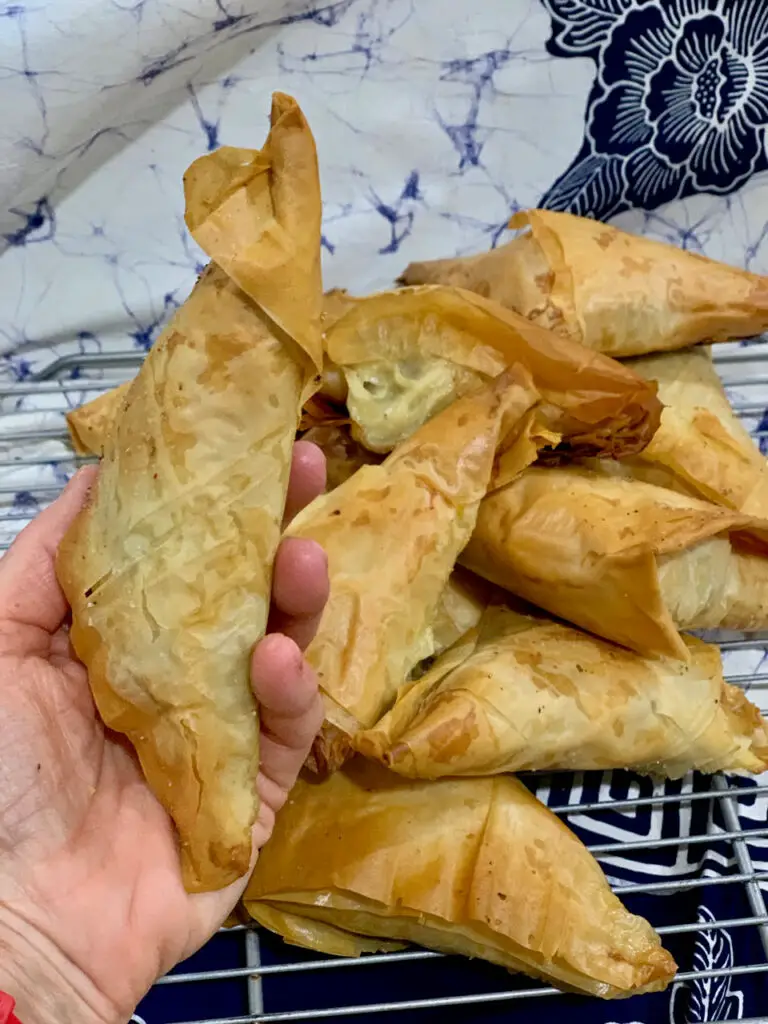 crisp phyllo spinach pastries with olive oil