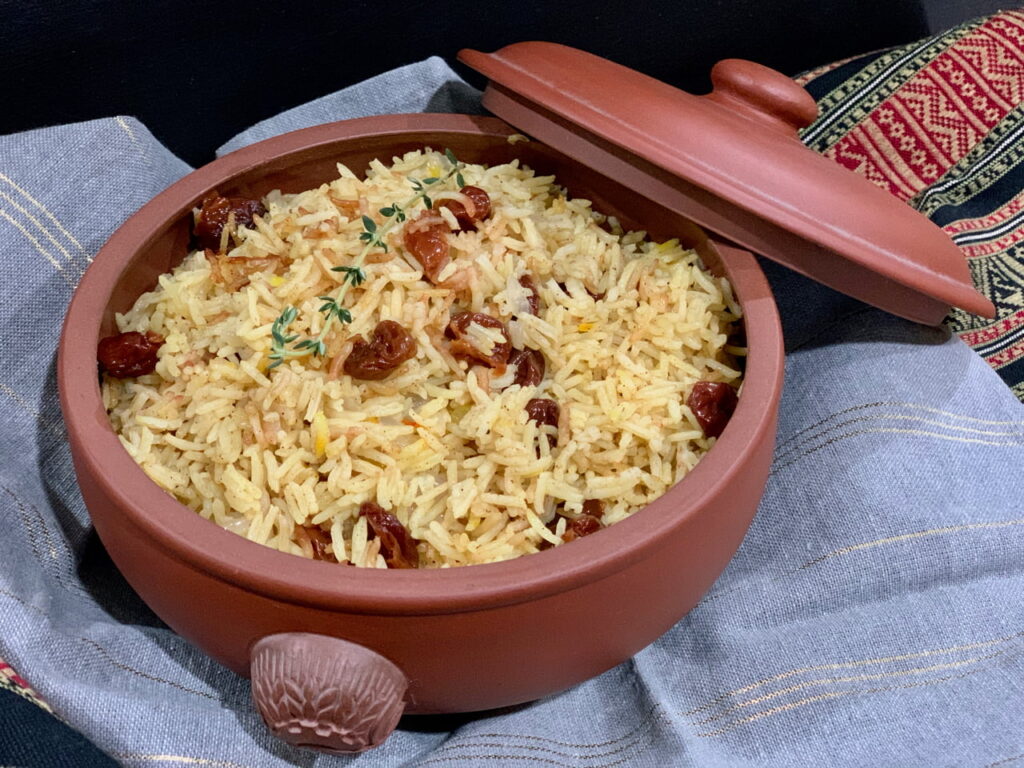 Moroccan rice with dried fruit