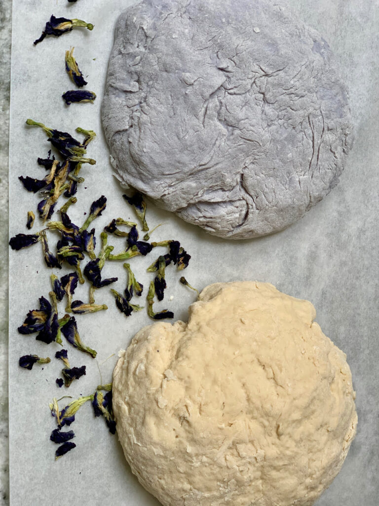 plain and butterfly pea flower dough ready to shape