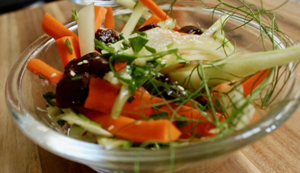 Refreshing Fennel and Carrot Salad