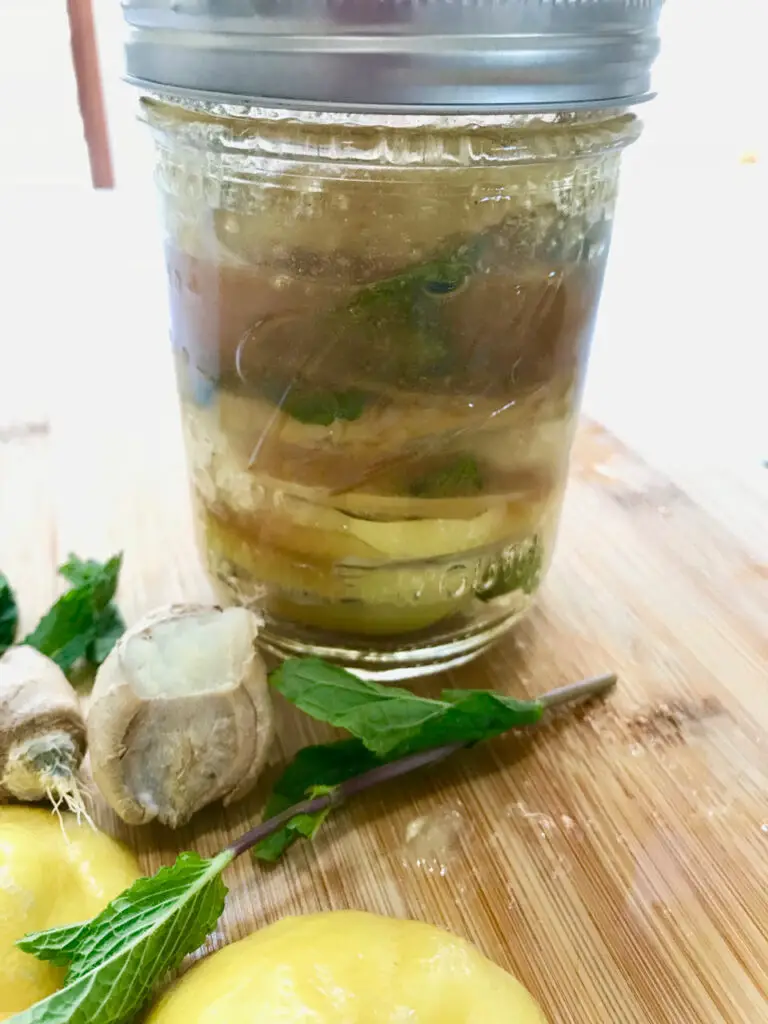 DIY Natural Throat Tonic