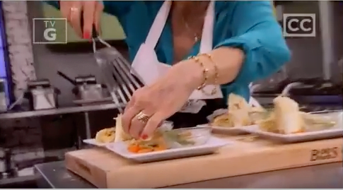 Serving Mac and Cheese Crab Rolls on Food Network