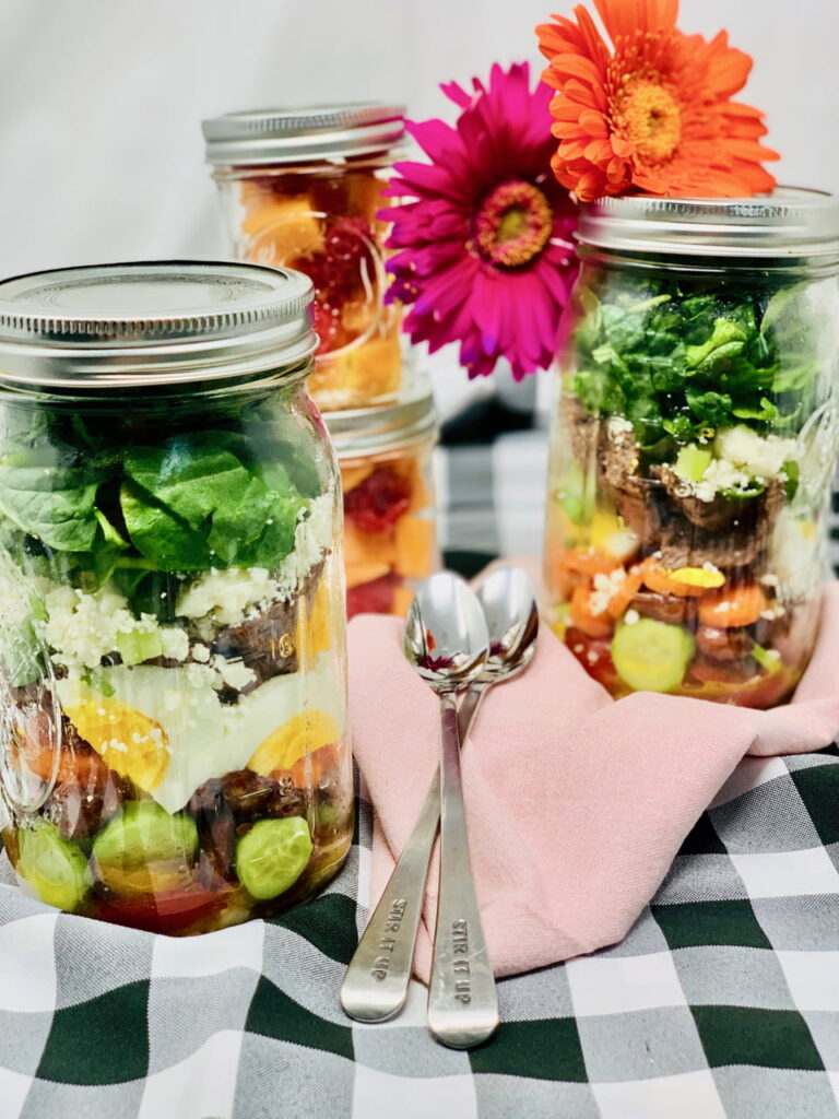 Healthy Salads In A Mason Jar To-Go