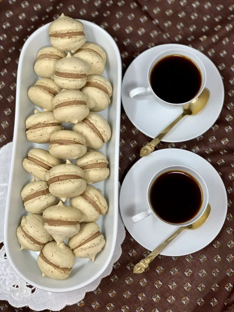 Coffee Mocha Macarons For Chocolate Coffee Lovers