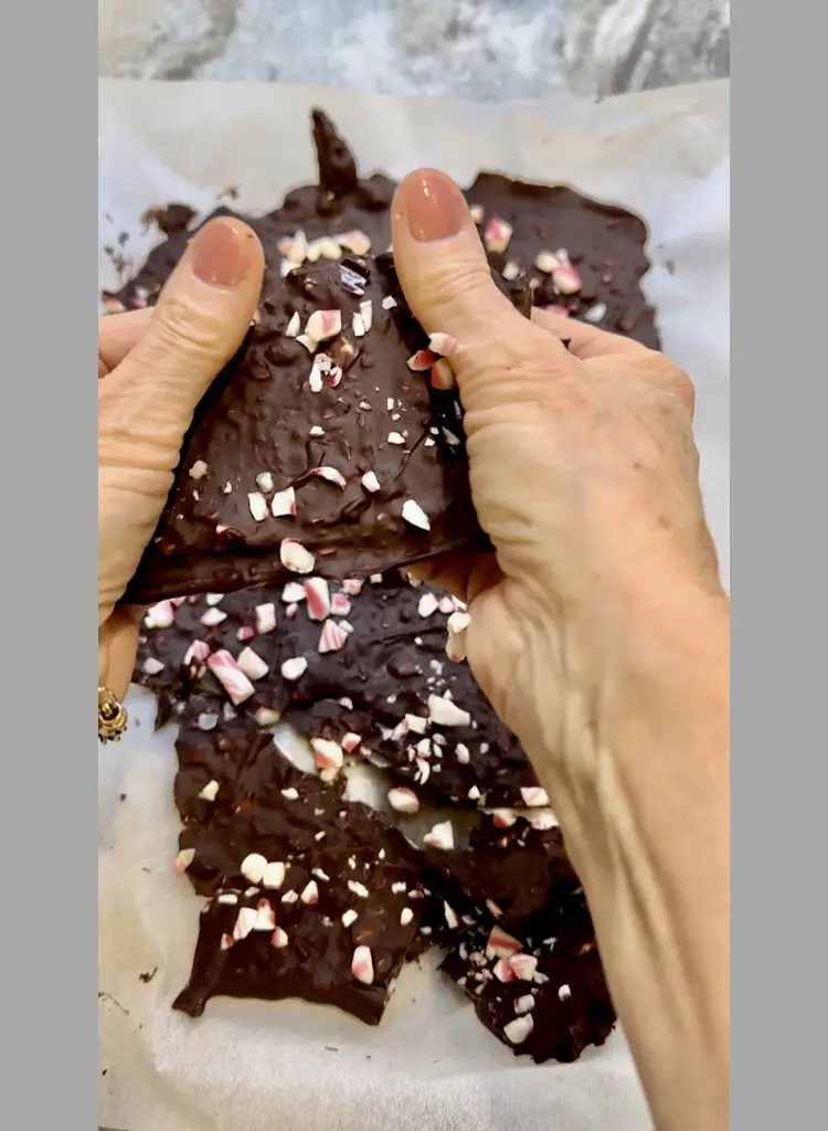 Easy Homemade Holiday Peppermint And Chocolate Bark