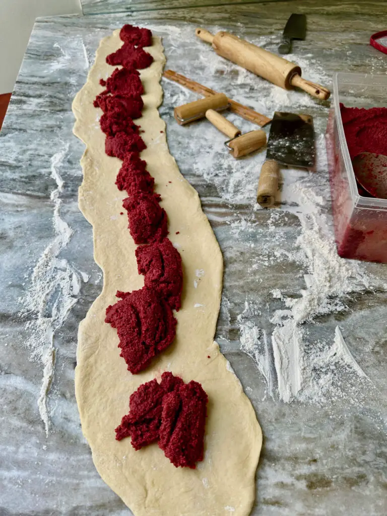 Dal Chutney Puree Filling For Rolled Appetizer Bread Buns