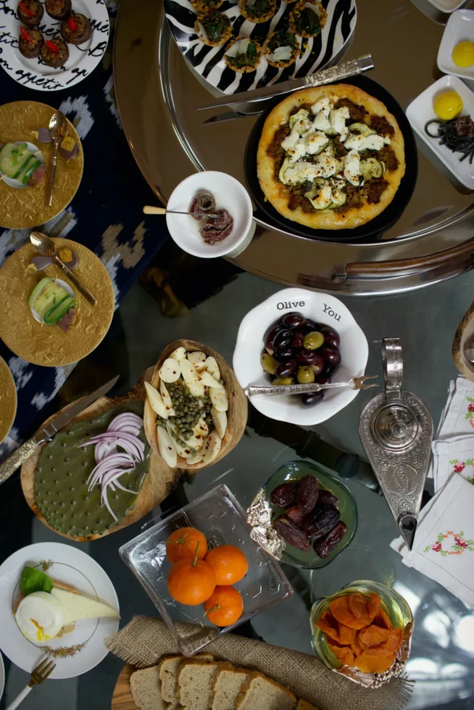 Shiny Clean Silver Enhances Food Photography