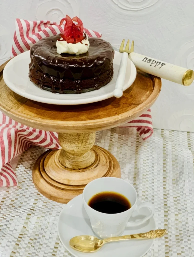 Chocolate Chili Mini Cakes with Ganache Icing