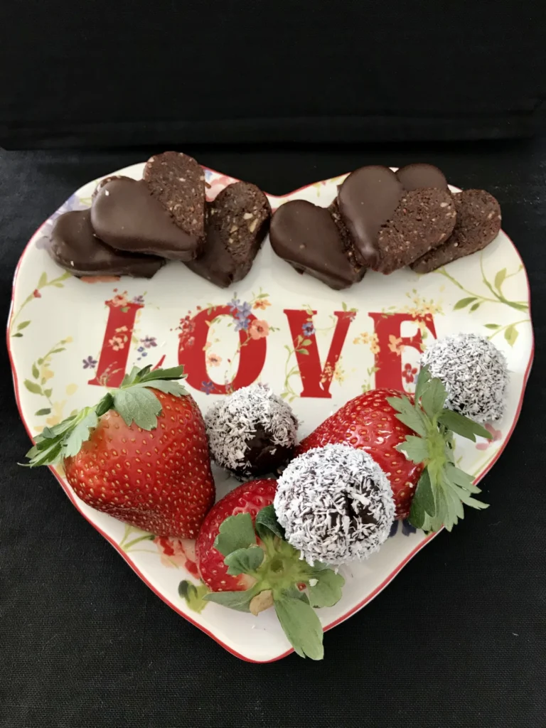 3-Ingredients Chocolate Healthy Date Hearts