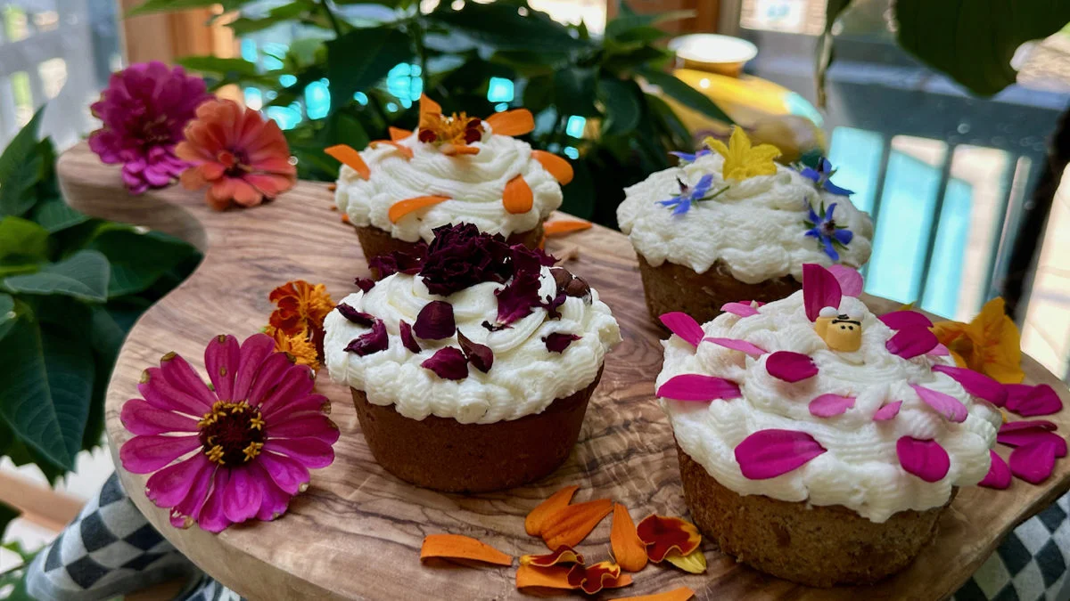 Hummingbird Cupcake Recipe - A Tropical Twist with Edible Flowers