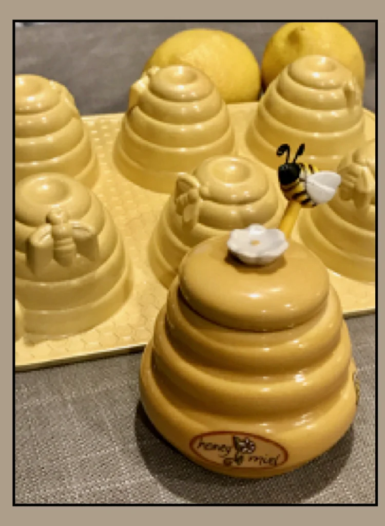 Honey and A Beehive Baking Pan 