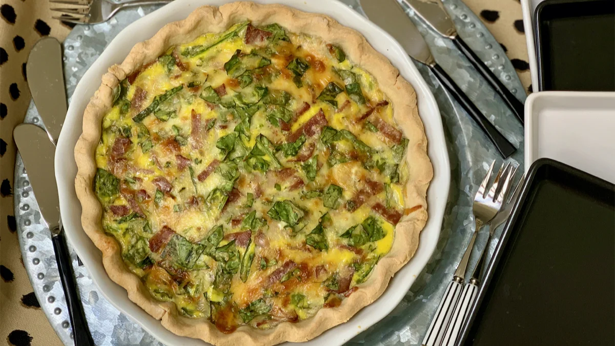 Easy Savory Breakfast Pie with Eggs, Bacon & Cheese (Flexible & Delicious)
