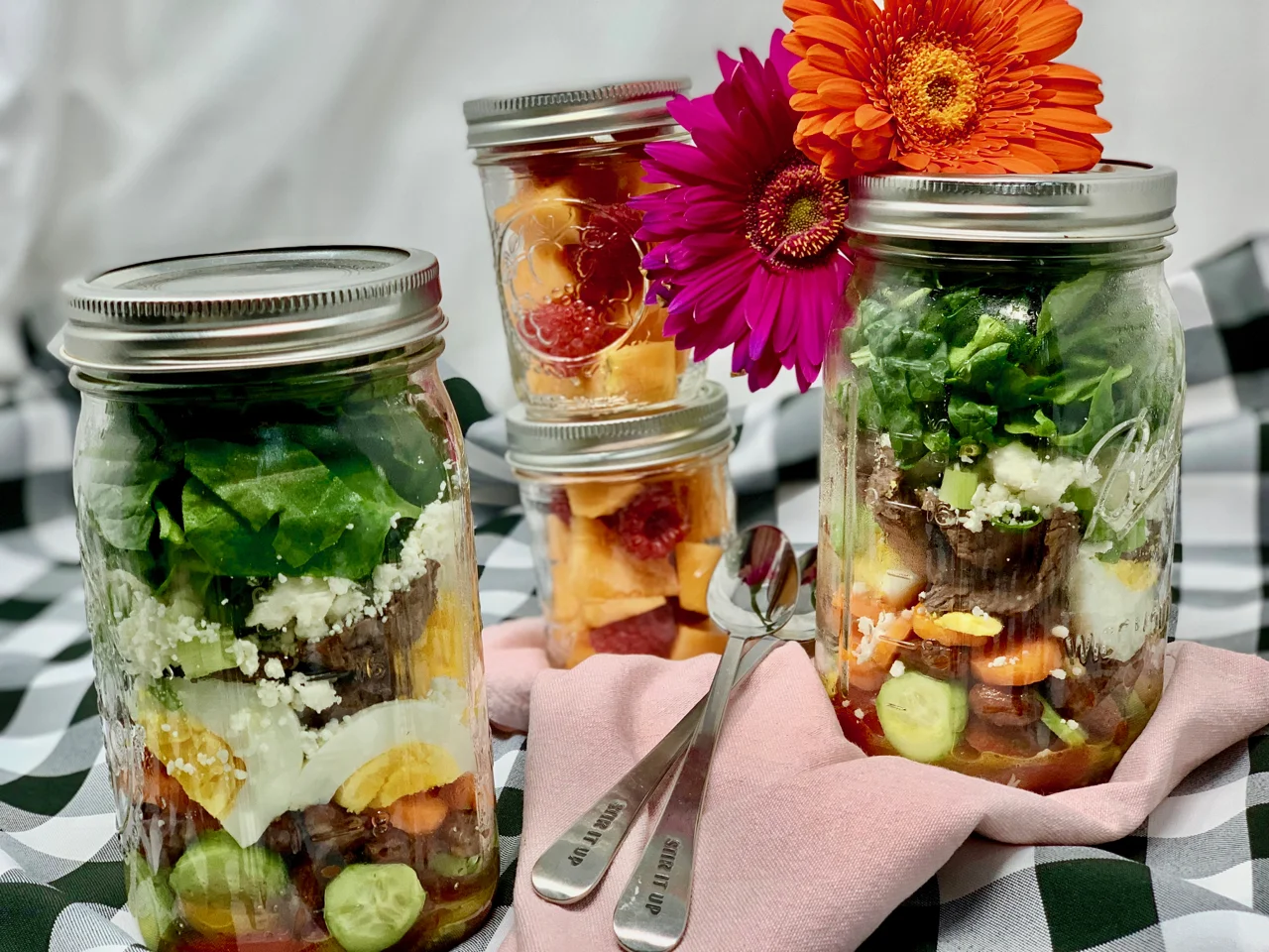 Healthy Mason Jar Salads (Easy Meal Prep Lunches)